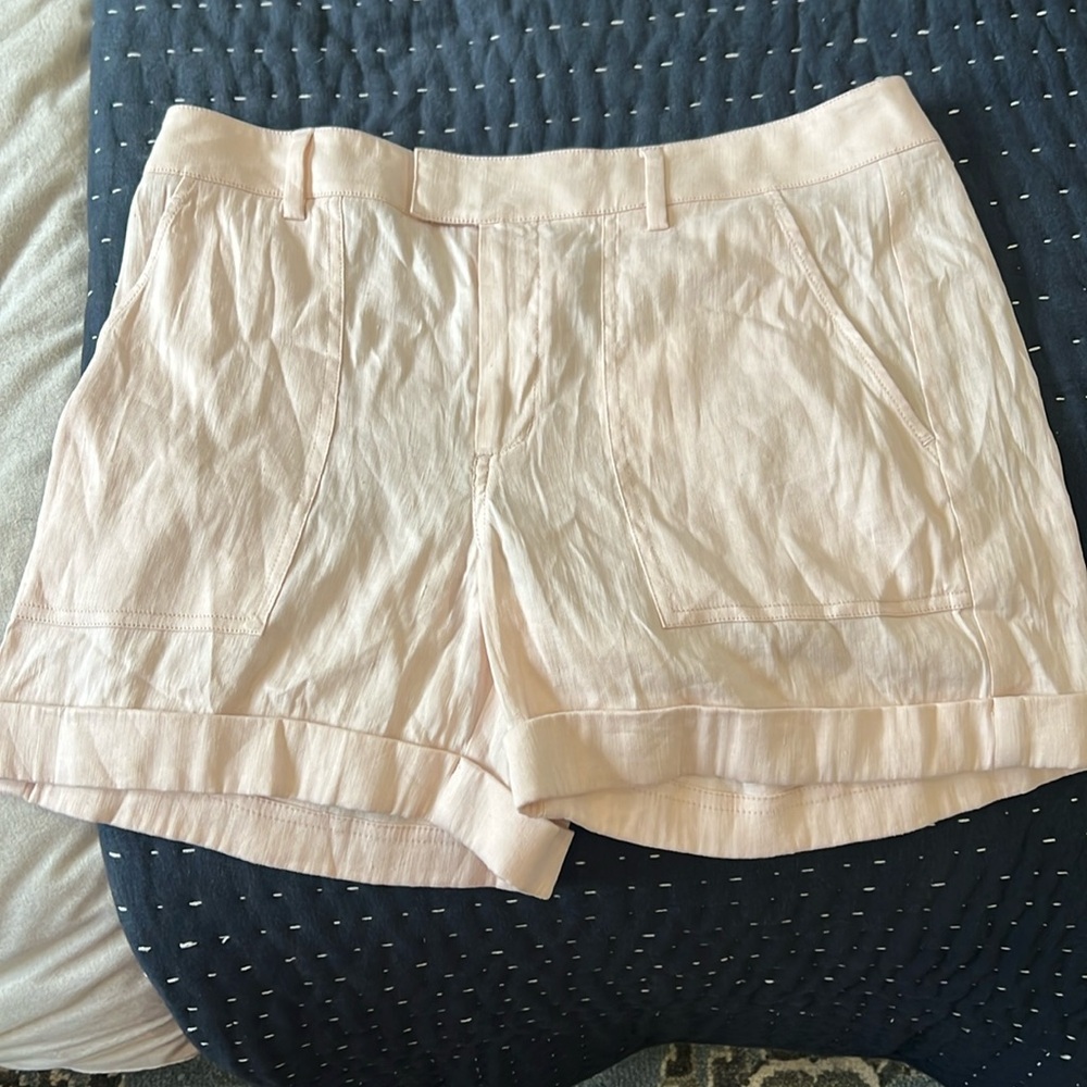 Vince linen shorts - never been worn - size 10